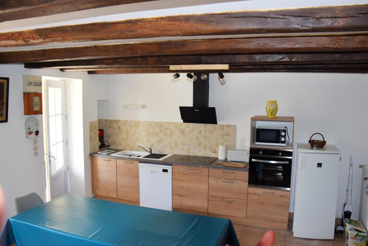 Maison Charismatique A Saint-Germier Avec Jardin Cloture. エクステリア 写真