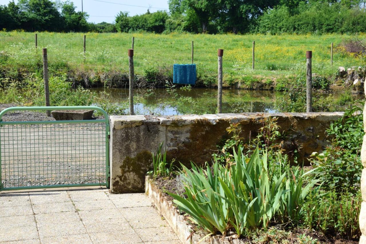 Maison Charismatique A Saint-Germier Avec Jardin Cloture. エクステリア 写真