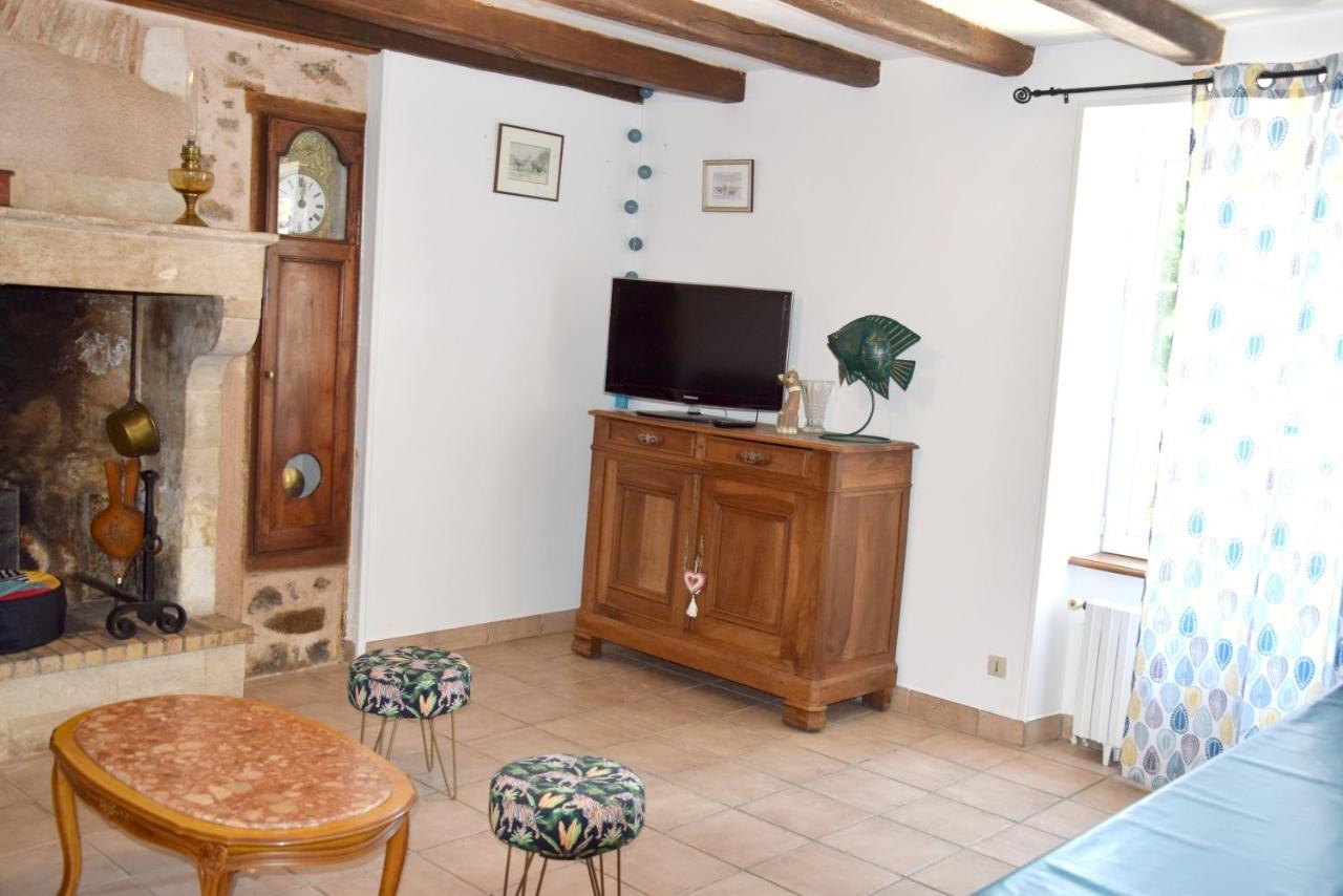 Maison Charismatique A Saint-Germier Avec Jardin Cloture. エクステリア 写真