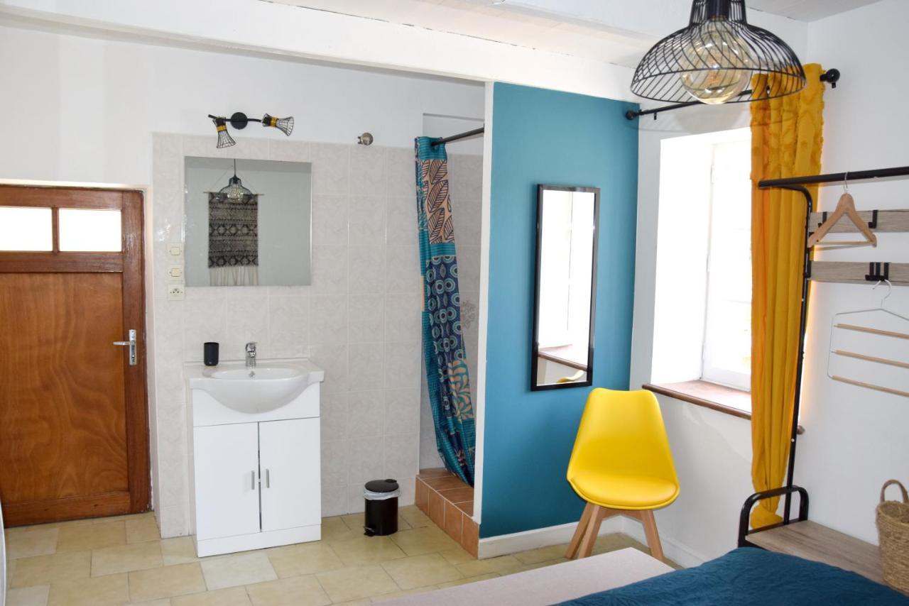 Maison Charismatique A Saint-Germier Avec Jardin Cloture. エクステリア 写真